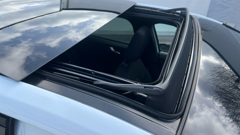 Ford Focus 1.0 EcoBoost Hybrid mHEV 155 ST-Line X Ed 5dr Auto Petrol Hatchback